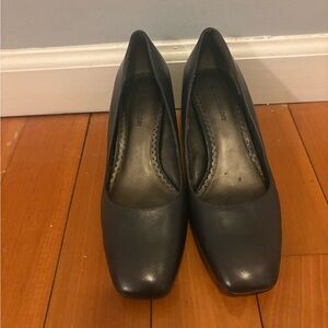 Naturalizer Charcoal Leather Heels